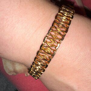 gold tone flat woven bracelet sz 7"
